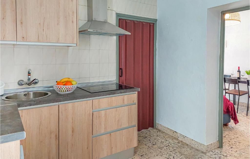 Stunning Apartment In Vejer De La Frontera With 2 Bedrooms And Wifi photo 4
