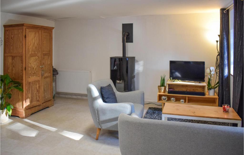 Amazing Home In Trmven With Wifi And 2 Bedrooms photo 1