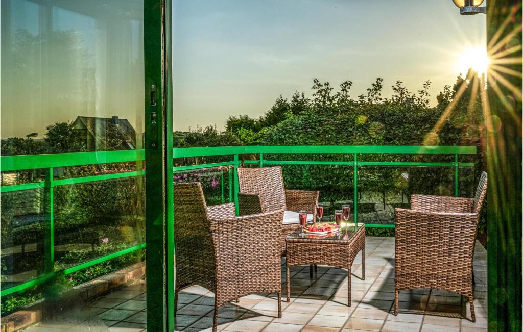 Awesome Home In Guidel With Wifi And 4 Bedrooms photo 3