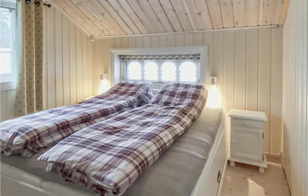 Amazing Home In Rjukan With Sauna And 5 Bedrooms photo 2