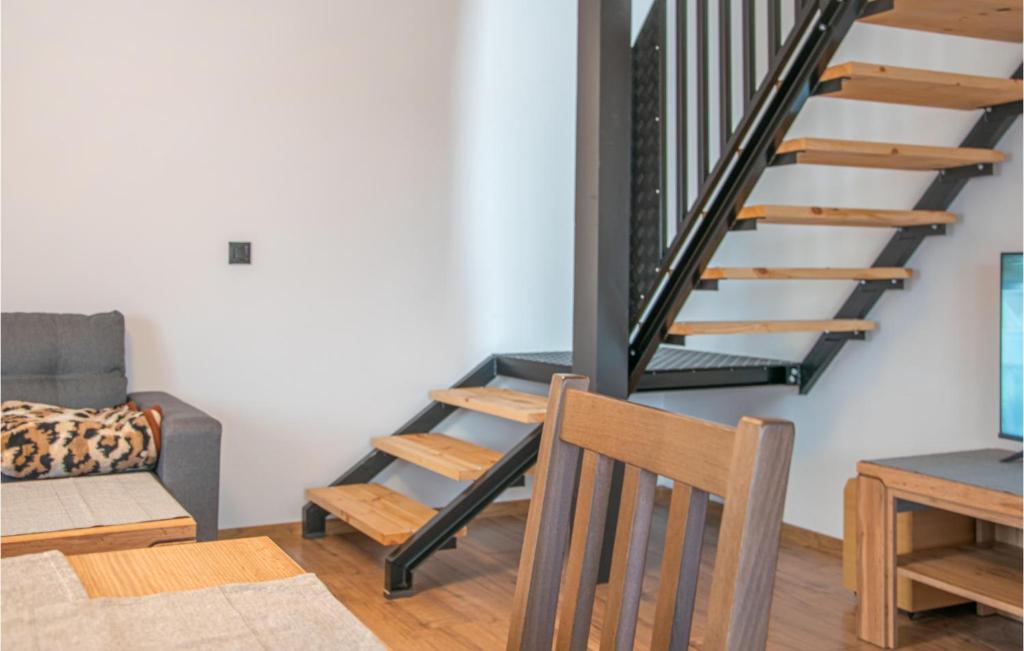Amazing Home In Brzzki With Wifi And 2 Bedrooms photo 3