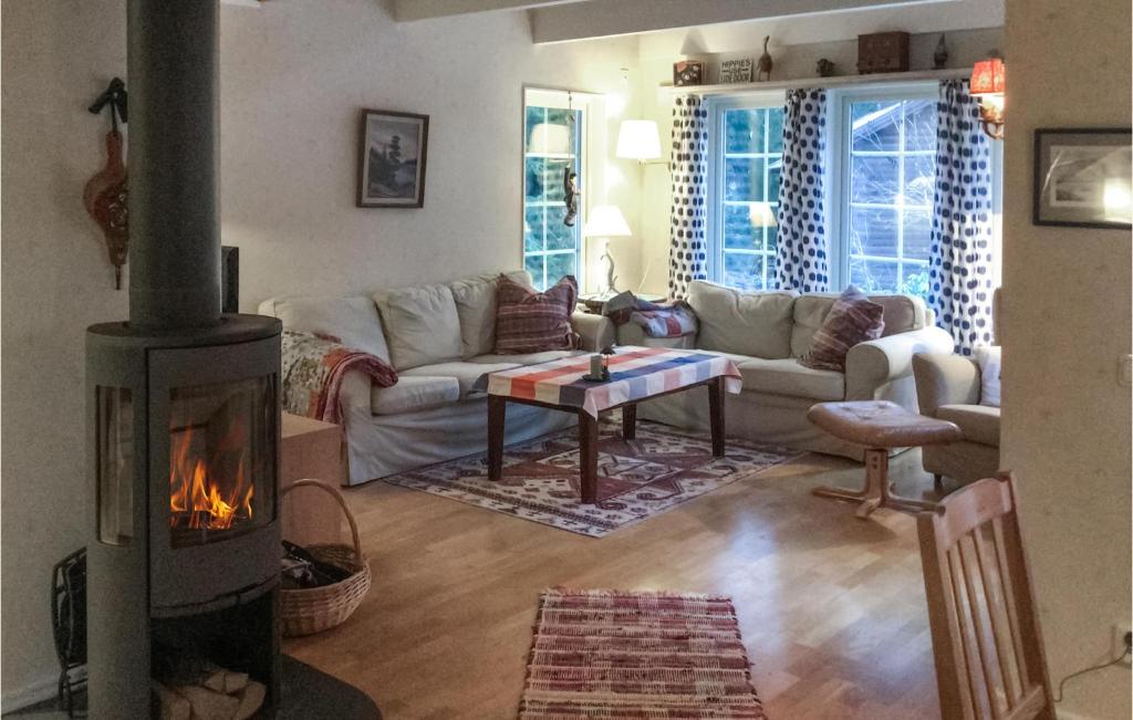 Awesome Home In Ljuster With Wifi And 5 Bedrooms photo 1