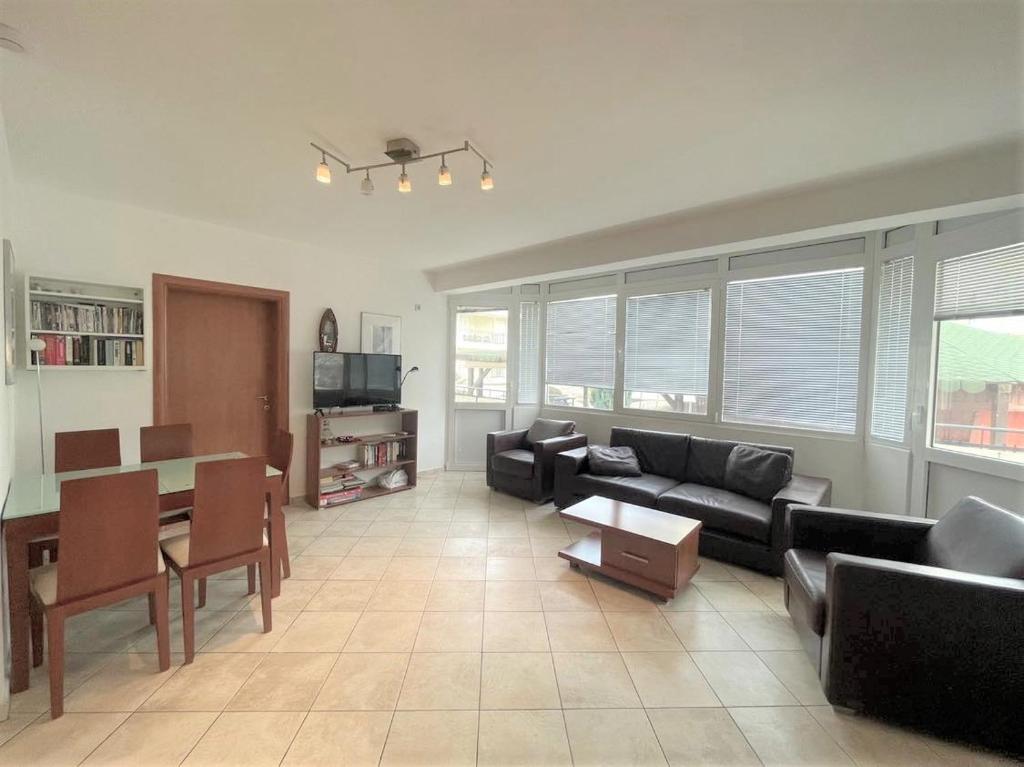 50m-to-Sea Holiday Apartment Norwegian Village