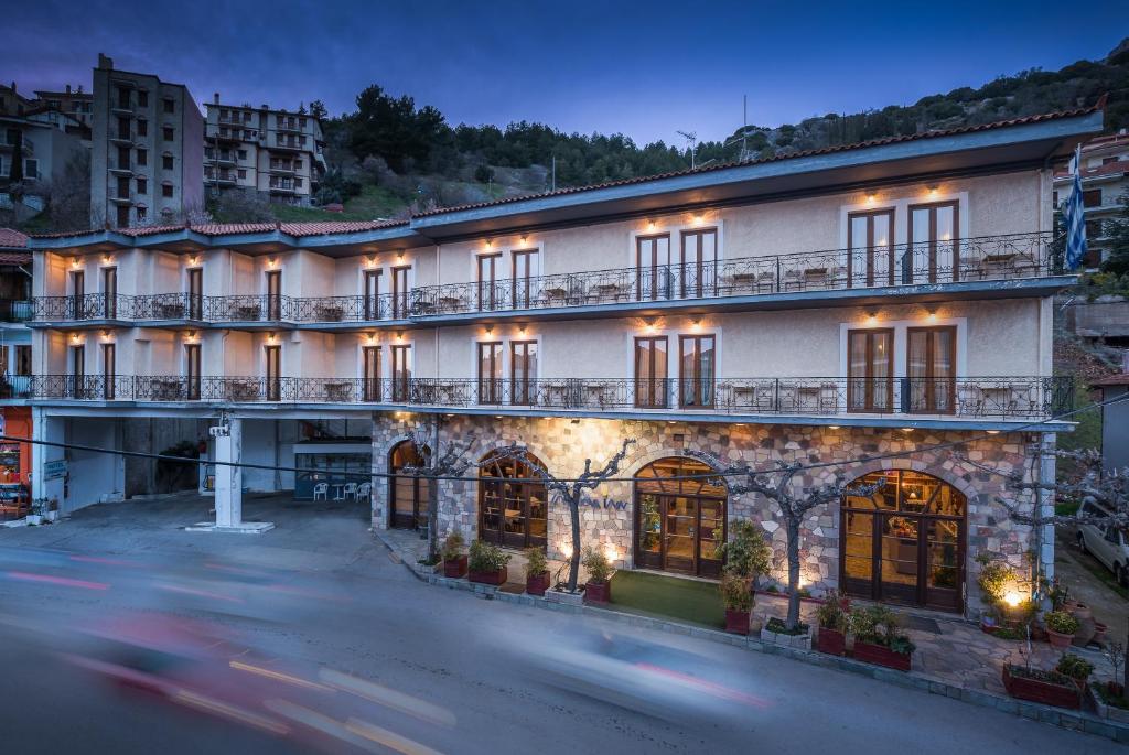 Arahova Inn Hotel photo 4