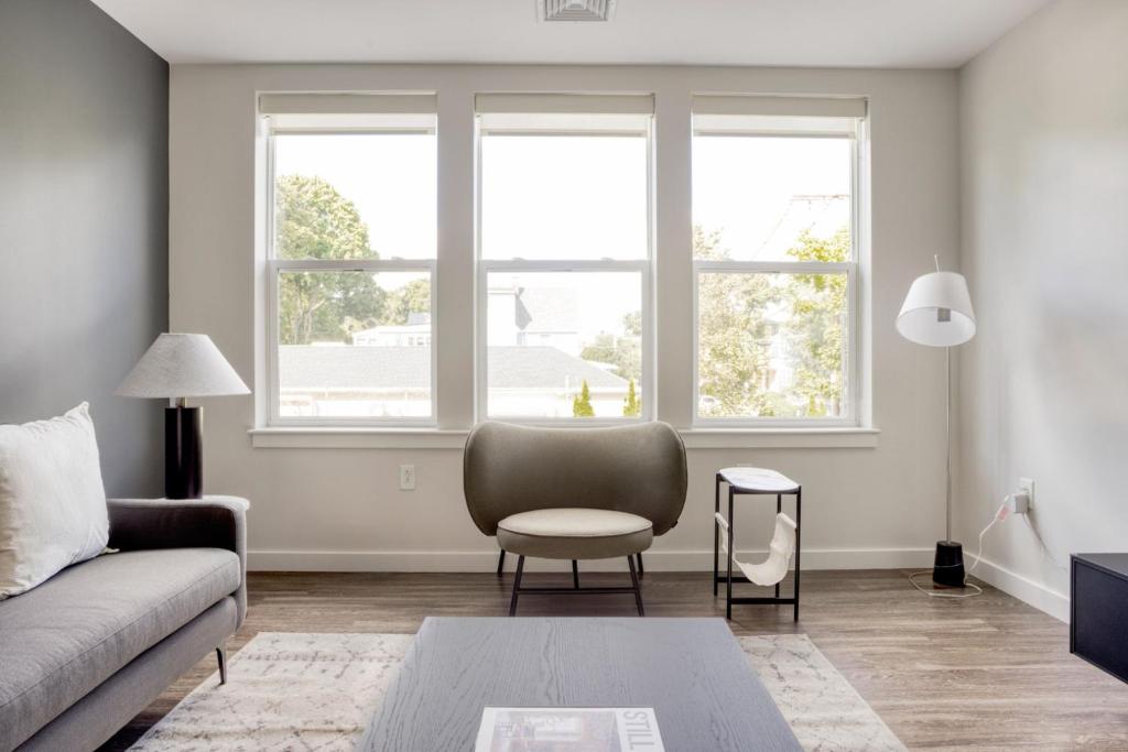Cambridge Alewife 2br w wd gym nr Davis Sq BOS-777 photo 2