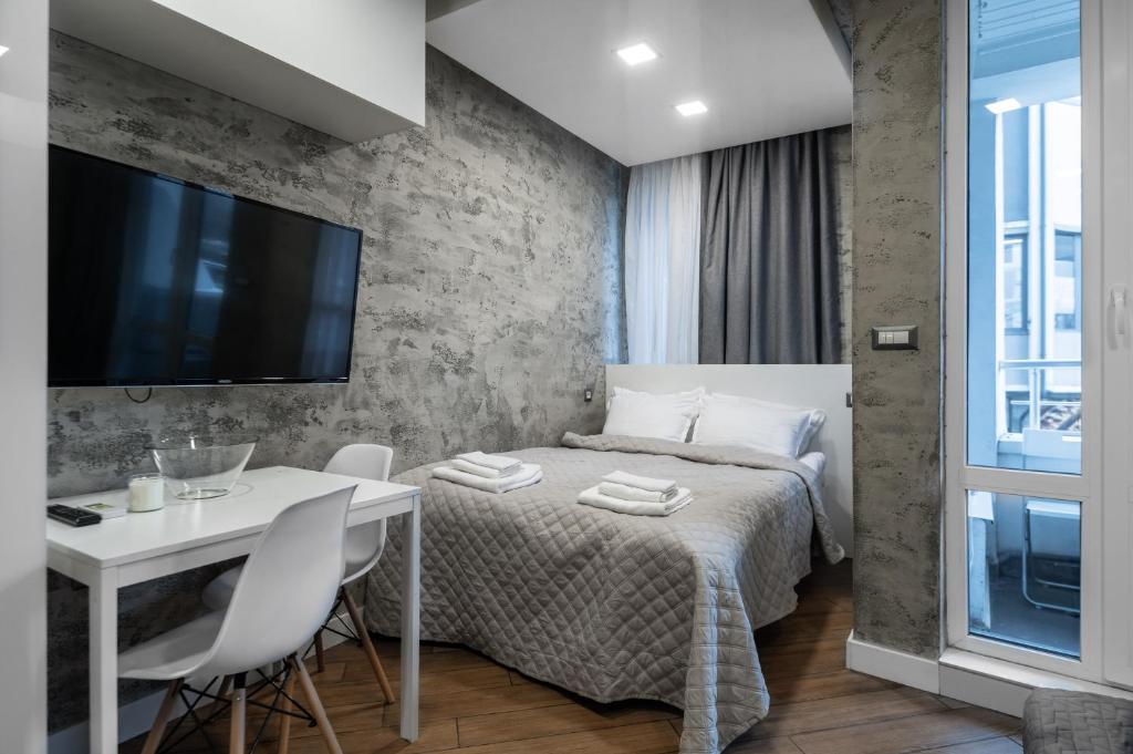 Luxury Studio Silver by Flat Mаnager, Sofia