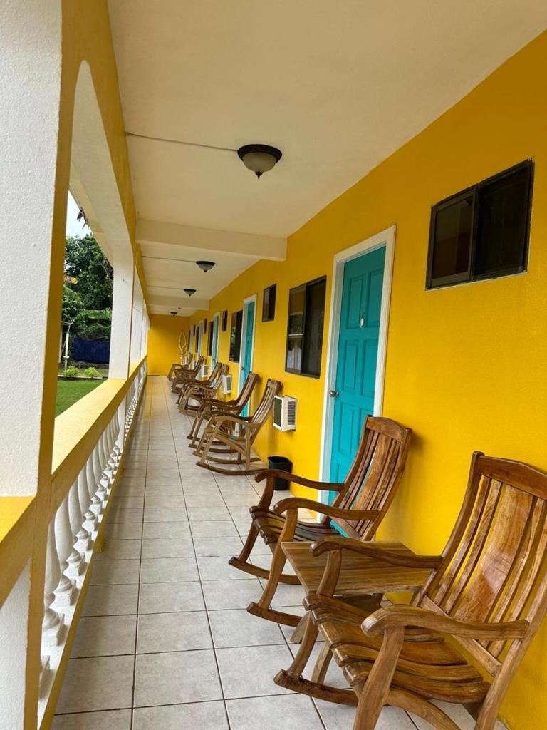 Sunshine Hotel Little Corn Island photo 3