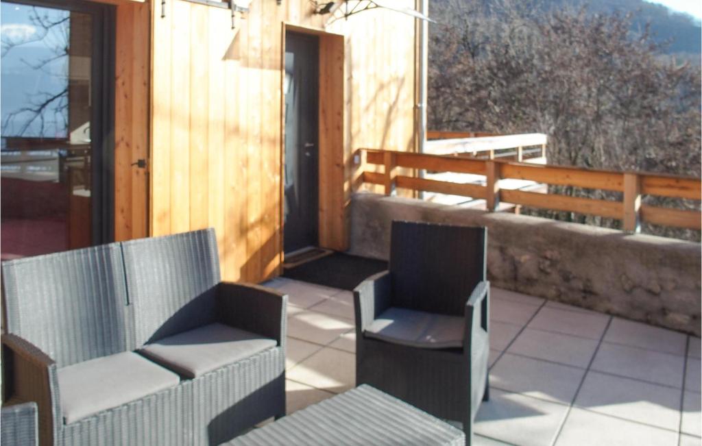 Awesome Home In Juvigny With Wifi And 2 Bedrooms photo 4