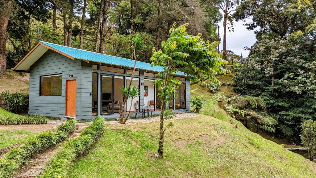 UNFORGETTABLE PLACE,Monteverde Casa Mia near main attractions and town photo 3