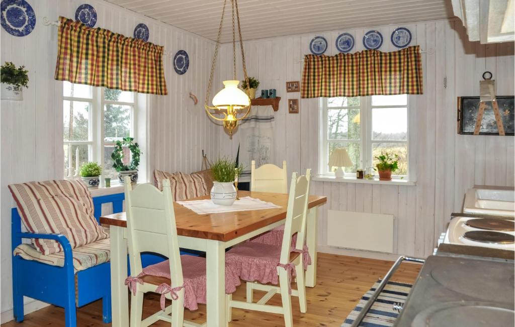 Stunning Home In Charlottenberg With Wifi And 2 Bedrooms photo 3