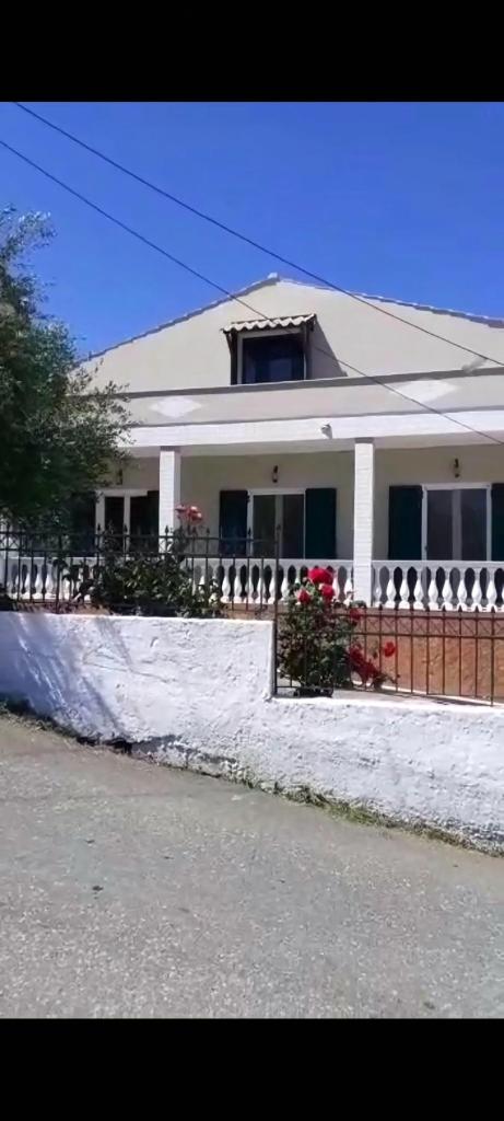 Kouros apartment, Agios Nikolaos, Petriti