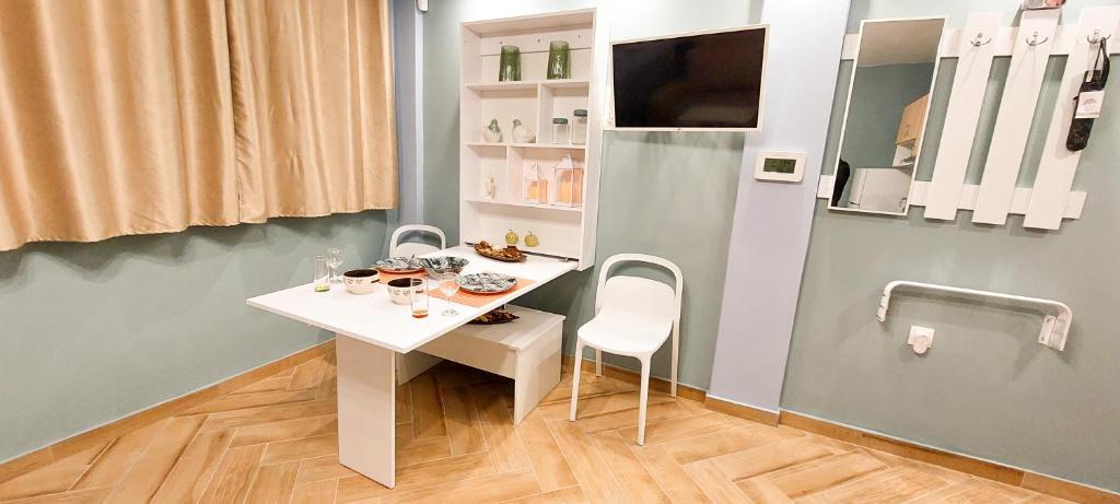 Apollo 4 - Luxury Apartment (City Center Studio) photo 4