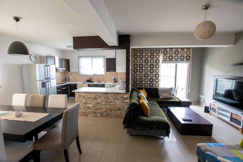 Glabur Stays - The Executive 2 BDR - Nicosia City, Free Parking & Wifi, Welcomes You!!! photo 2