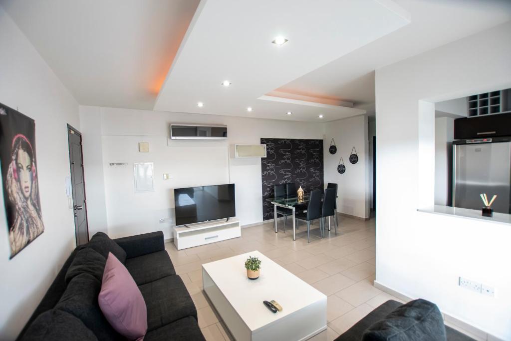 Glabur Stays - The Amazing 2 BDR - Nicosia City, Free Parking & WiFi