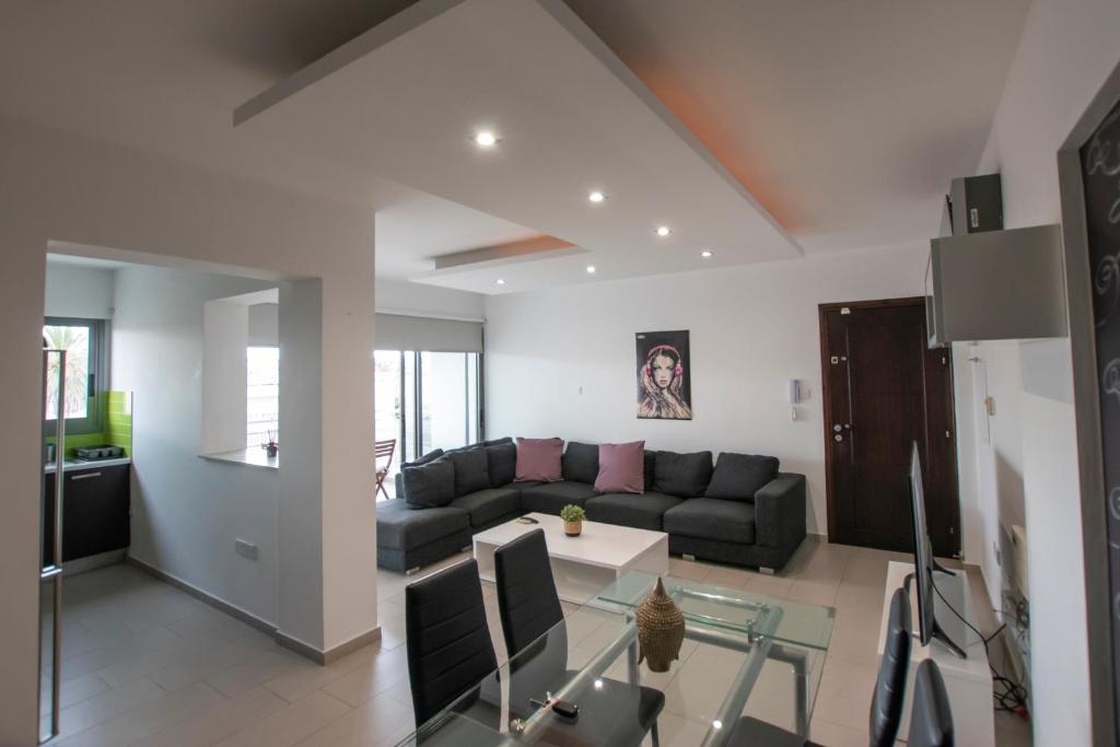 Glabur Stays - The Amazing 2 BDR - Nicosia City, Free Parking & WiFi photo 3