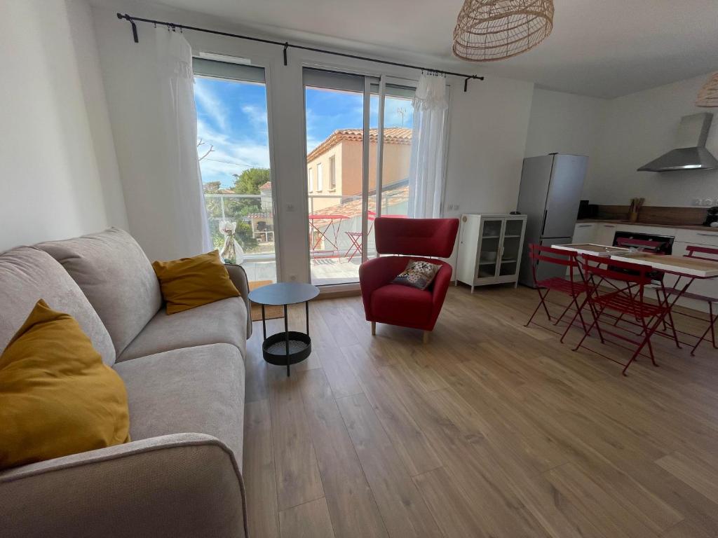 Appartement T2 piscine et plage photo 4