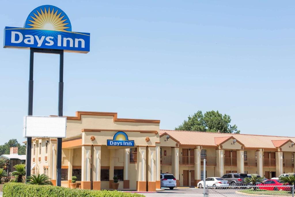 Days Inn by Wyndham Orange image