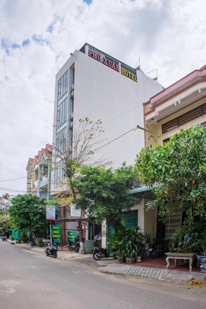 Phú Xuân Hotel
