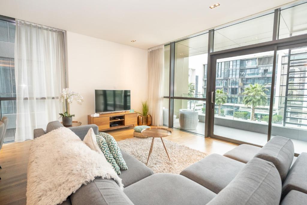FAM Living - City Walk - Urban Staycations 6A&B photo 1