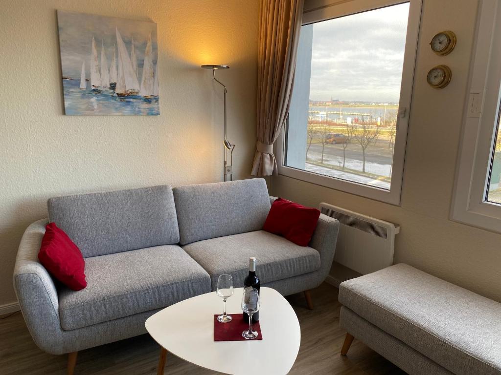 Marina View photo 1