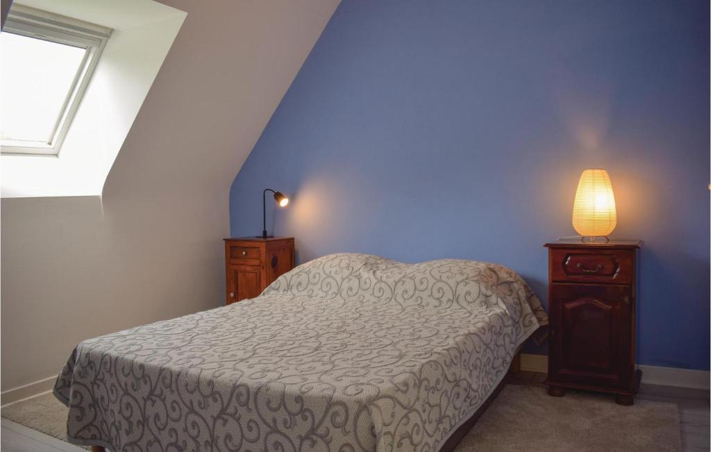 Awesome Home In Plouha With 4 Bedrooms And Wifi photo 3