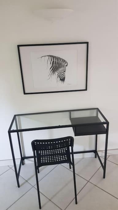 Appartement de 50m2, climatisé avec terrasse et parking photo 4