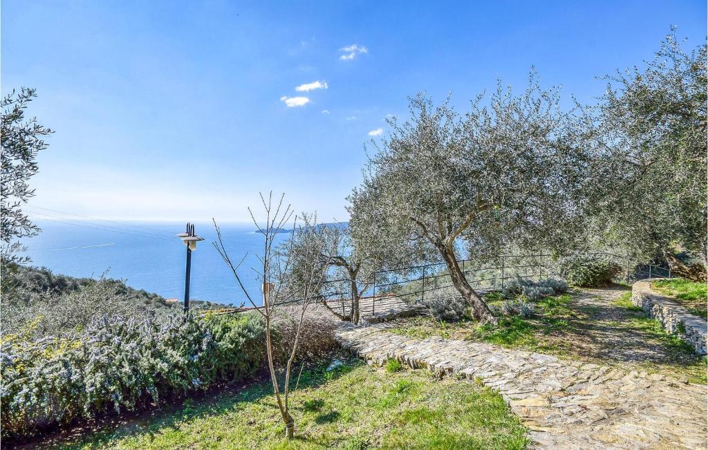 Stunning Home In Zoagli With Jacuzzi, Wifi And 3 Bedrooms photo 3