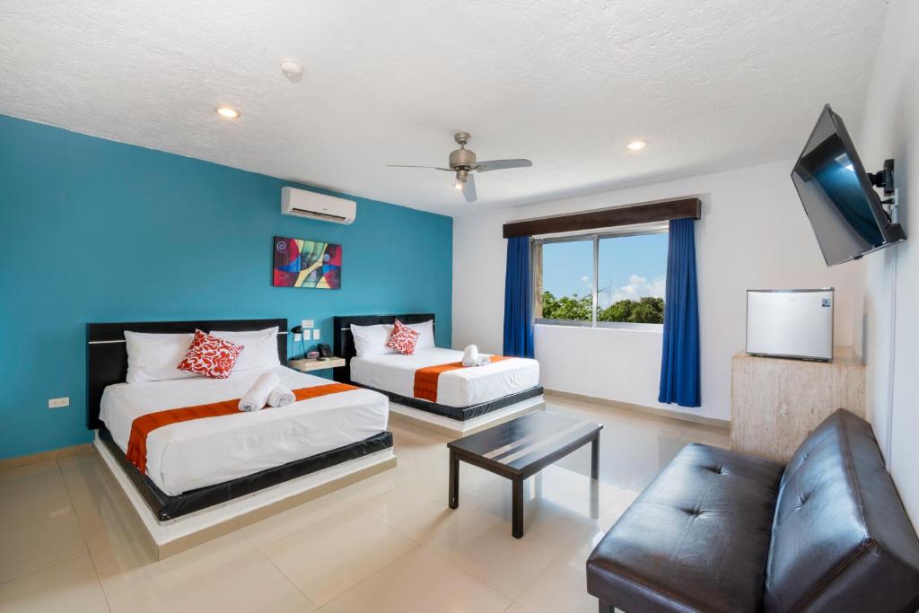Hotel Playa Encantada photo 1