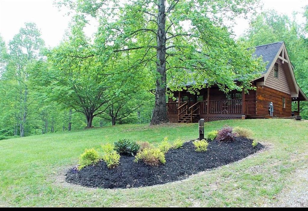 Windy Ridge-Free Tickets-Dog Friendly-Fenced In Yard image