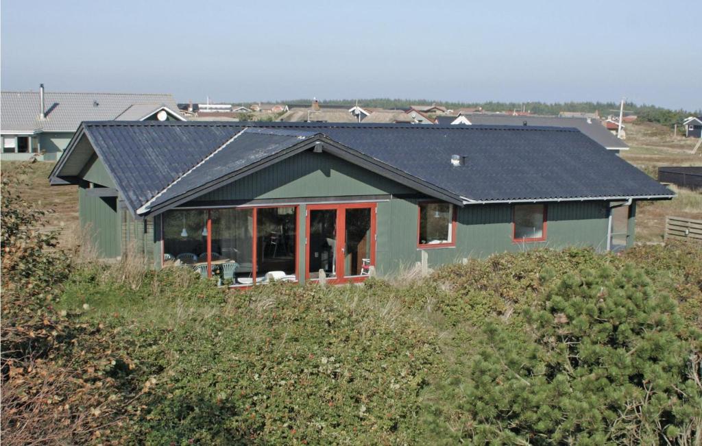 Amazing Home In Hvide Sande With 2 Bedrooms And Wifi