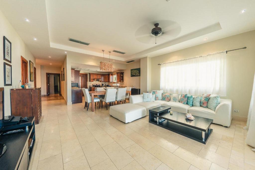 Spectacular apartment Aquamarina M14 photo 2