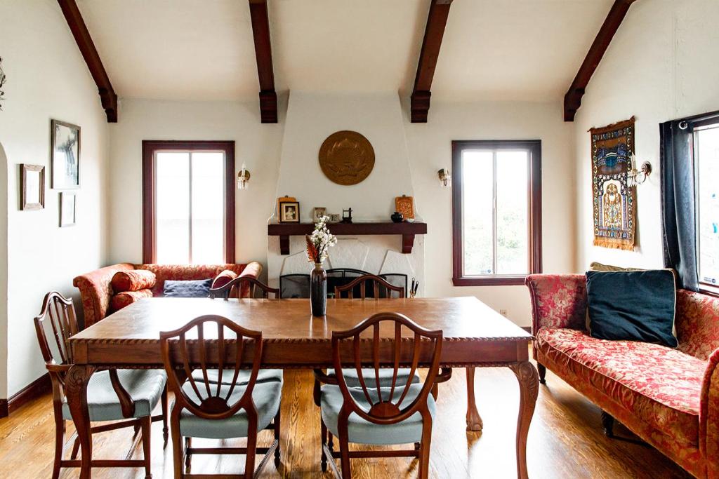 Beautiful, Historic Family Home near Lake Merritt photo 1