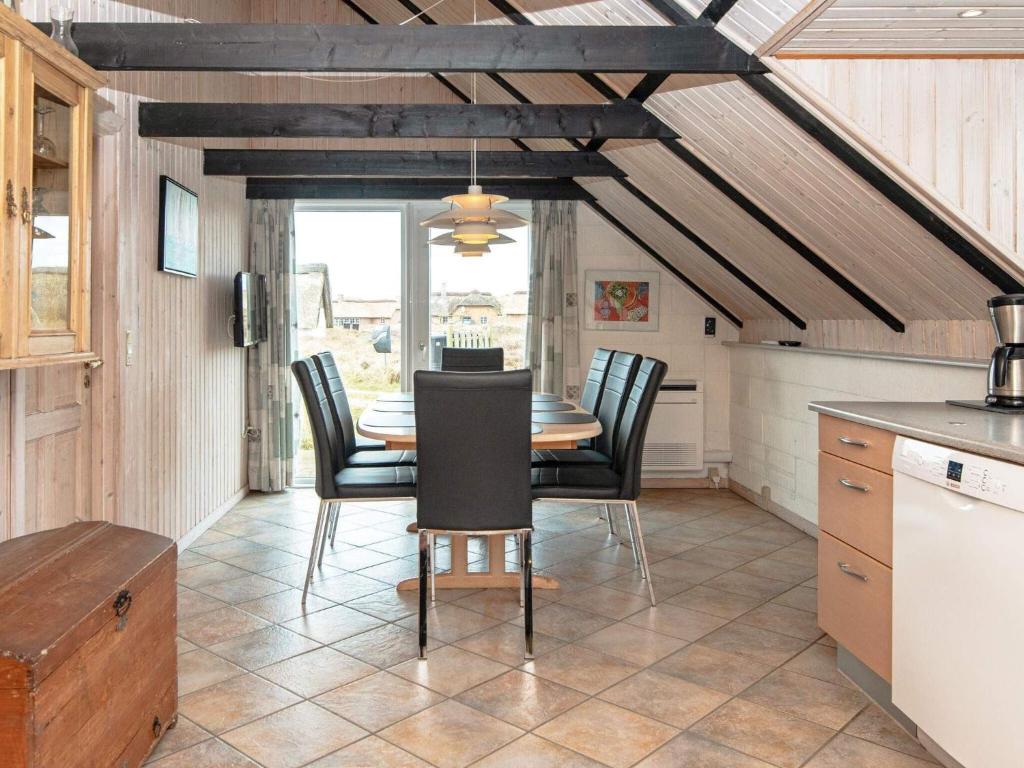 8 person holiday home in Ringk bing photo 3