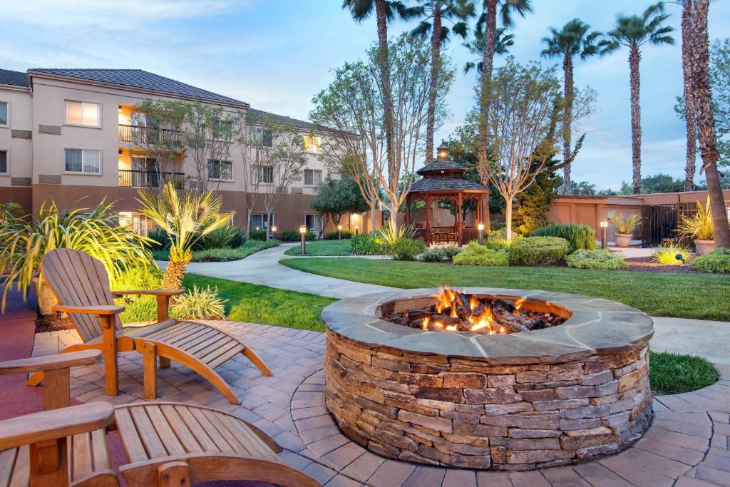 Courtyard by Marriott Milpitas Silicon Valley image
