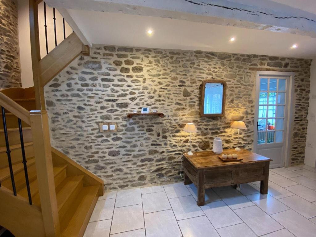 Stone house typical of the Pays de Rance, 900m from the beach photo 4