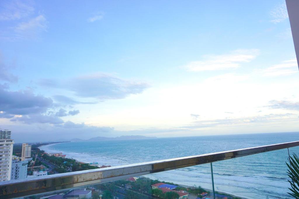 MERMAID SEAVIEW APARTMENT