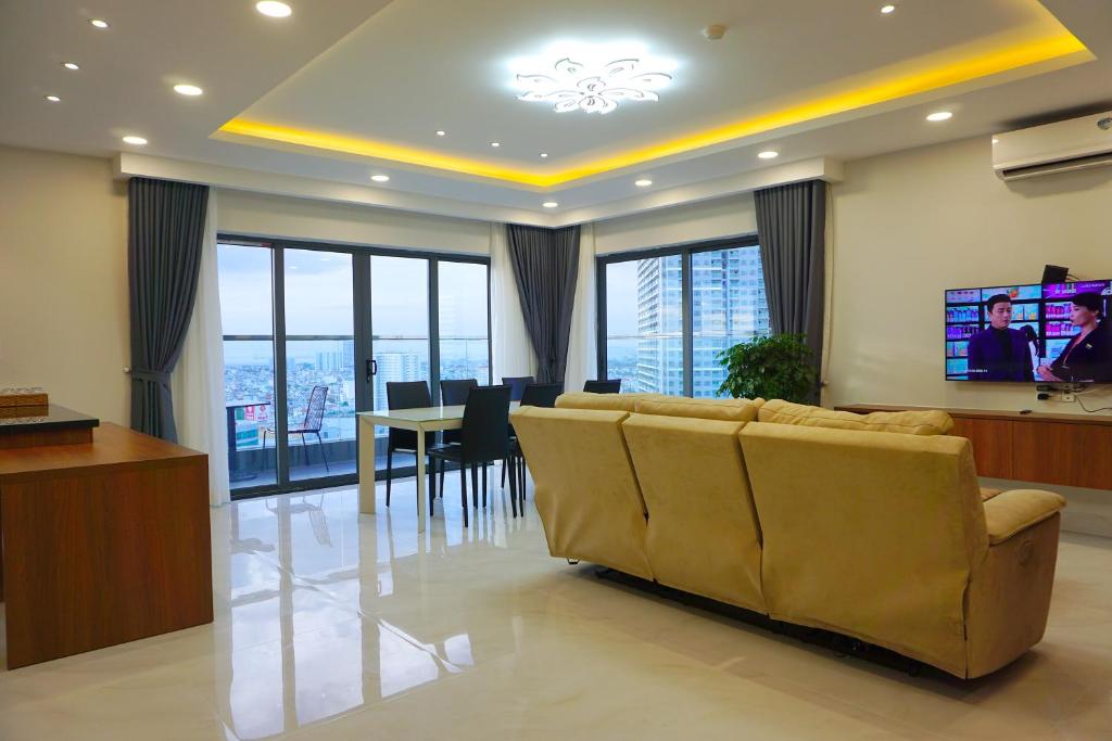 MERMAID SEAVIEW APARTMENT