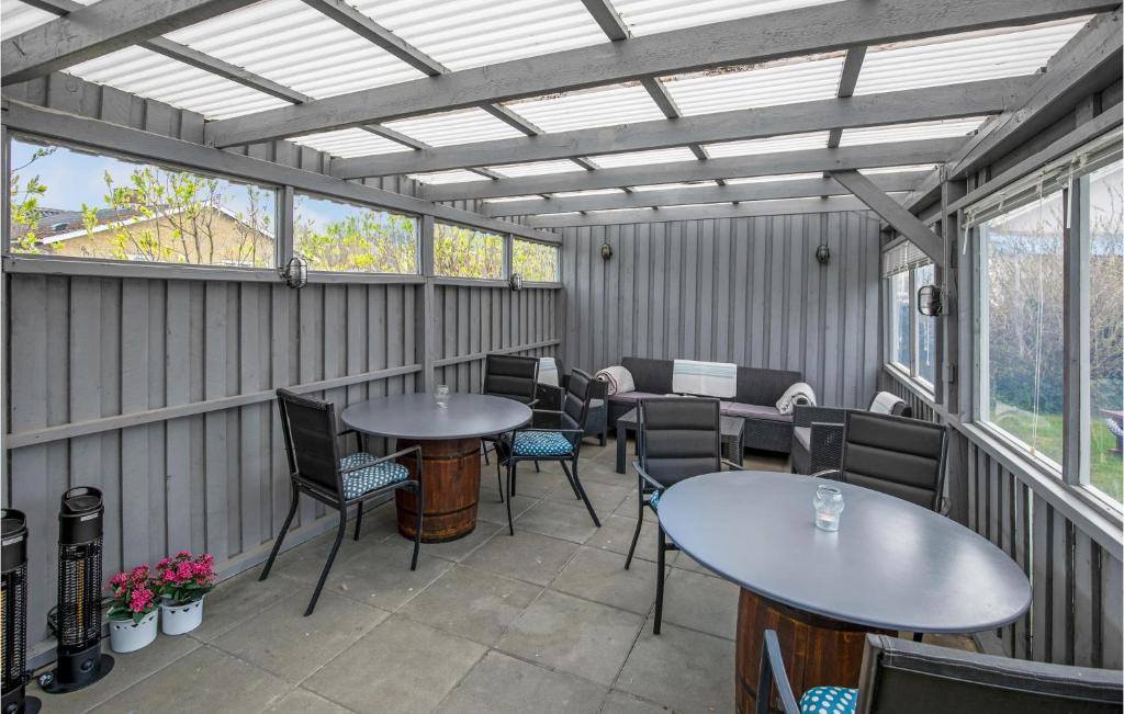 Stunning Apartment In Nex With Wifi photo 2
