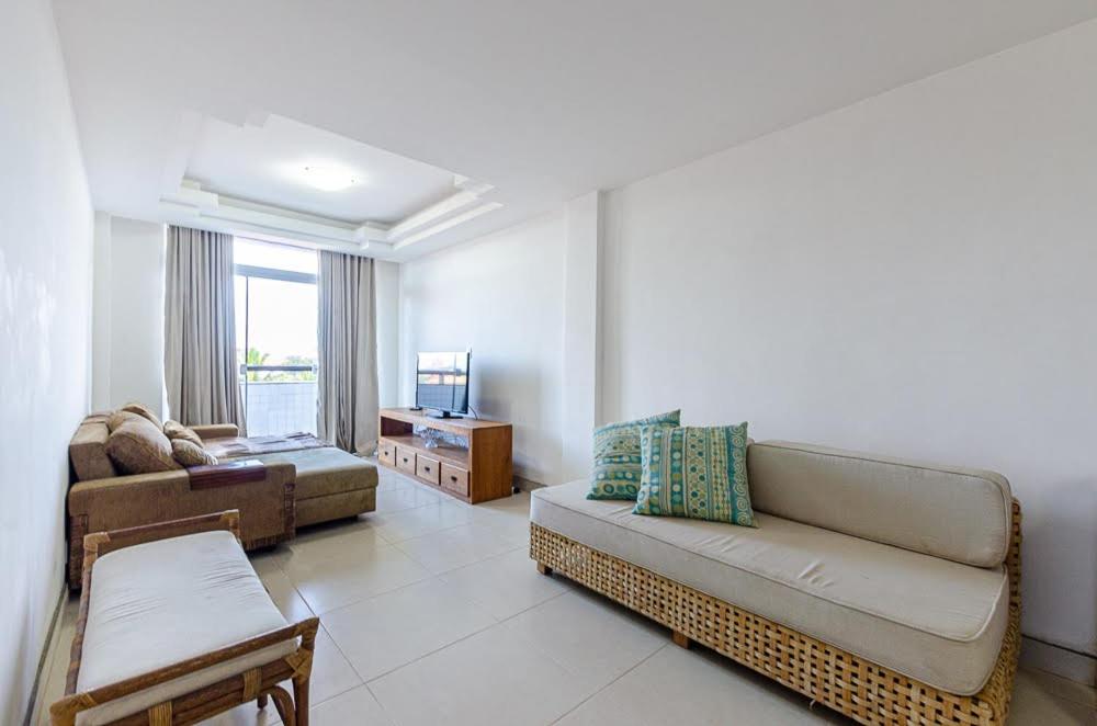 Excelente apartamento no melhor point de Itaúna a 150 m da praia