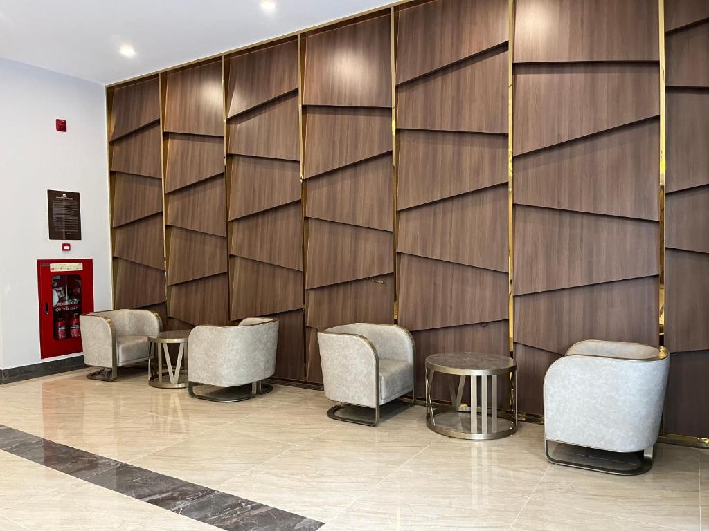 Vinhomes Metropolis Luxury Apt 3Br near Lotte