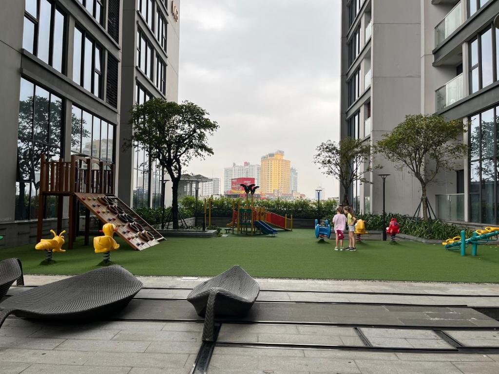 Vinhomes Metropolis Luxury Apt 3Br near Lotte