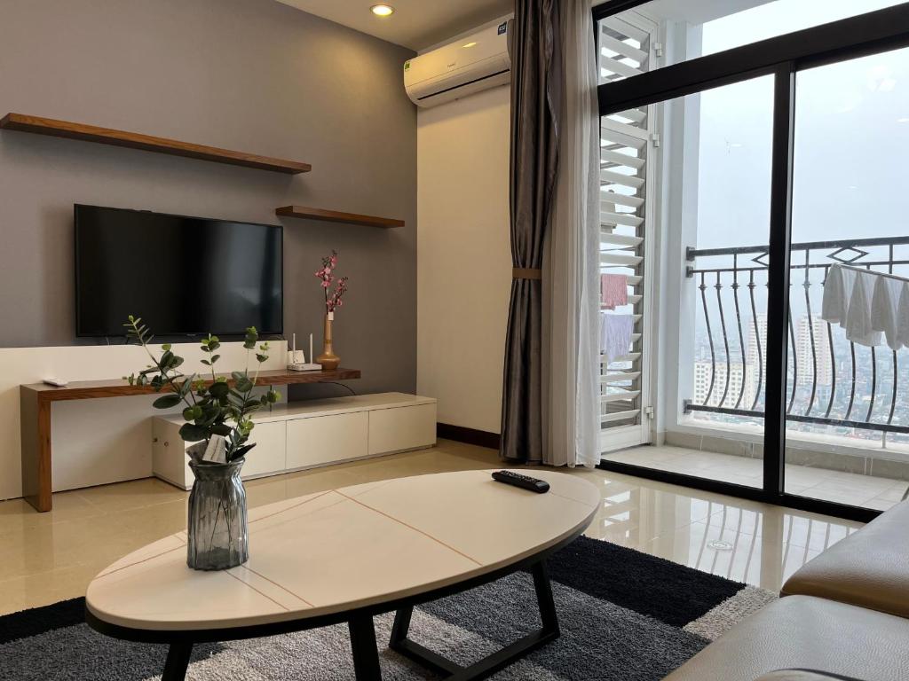 Vinhomes Royal City Luxury Apartment 2 Br