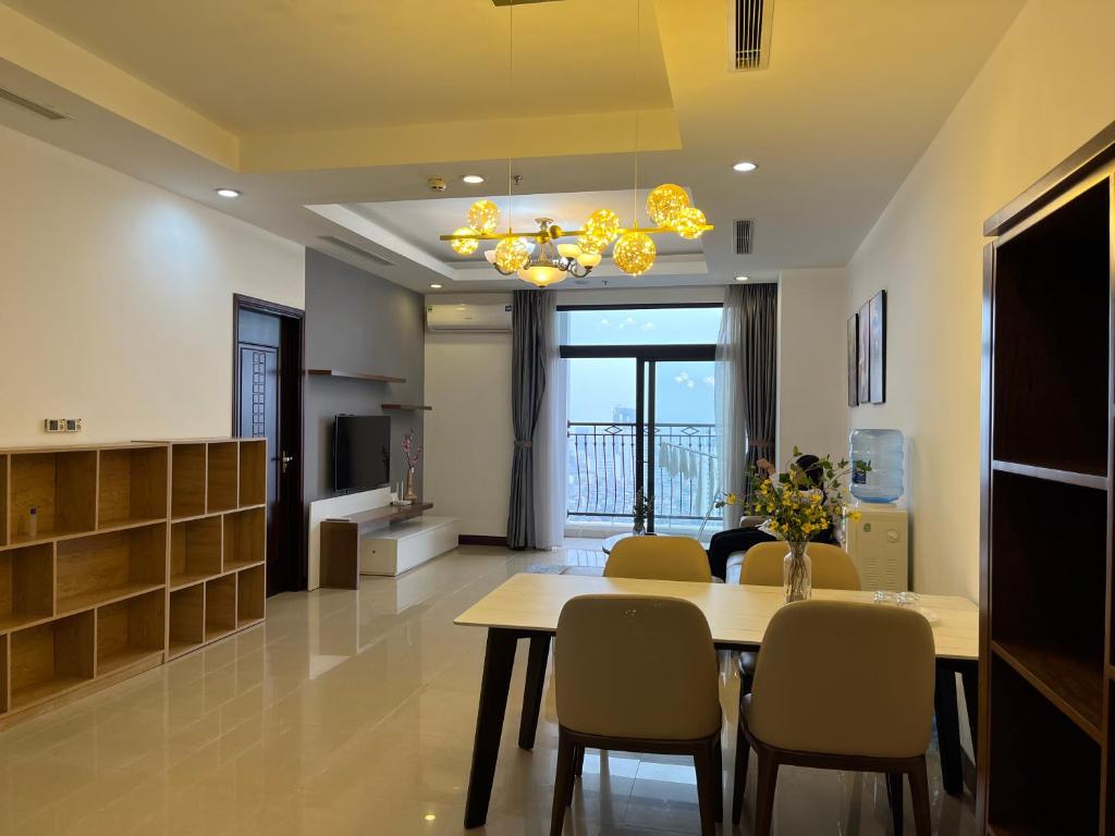 Vinhomes Royal City Luxury Apartment 2 Br