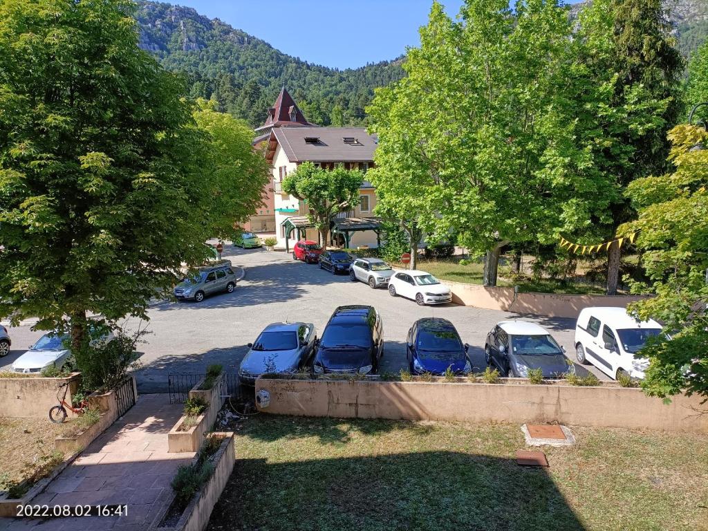 GÎTE DE CHARME , F2 Duplex 37 m2 , SUD , à THORENC - ANDON 06 photo 3