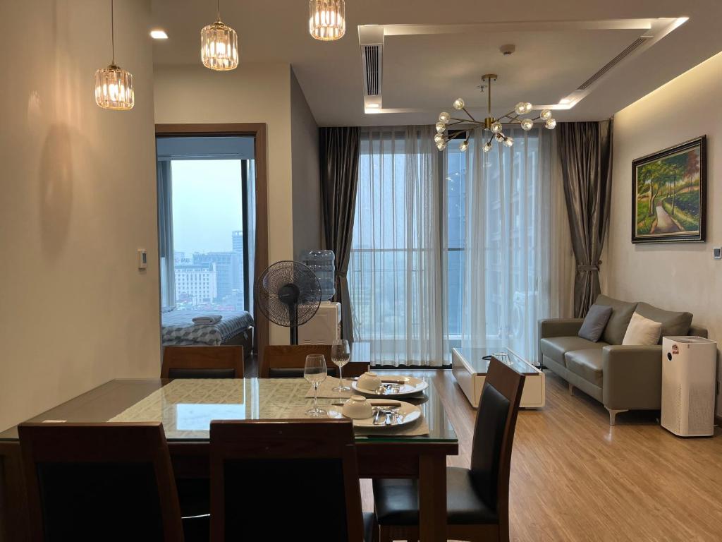 Vinhomes Metropolis Luxury Apartment 2 Br