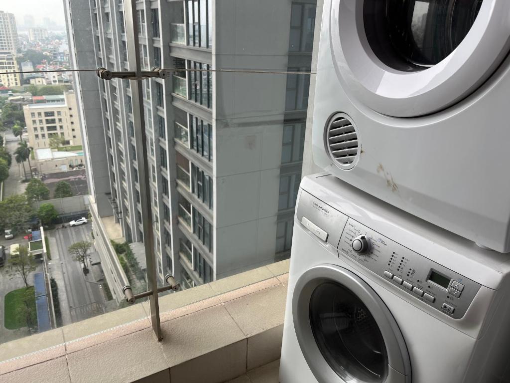 Vinhomes Metropolis Luxury Apartment 2 Br
