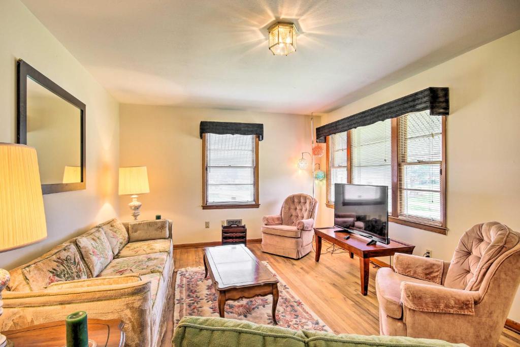 Charming Aiken Vacation Rental 2 Mi to Dtwn! photo 1