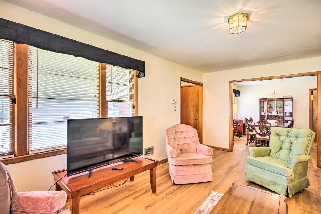 Charming Aiken Vacation Rental 2 Mi to Dtwn! photo 3