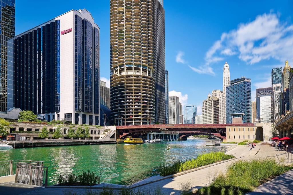 The Westin Chicago River North photo 1