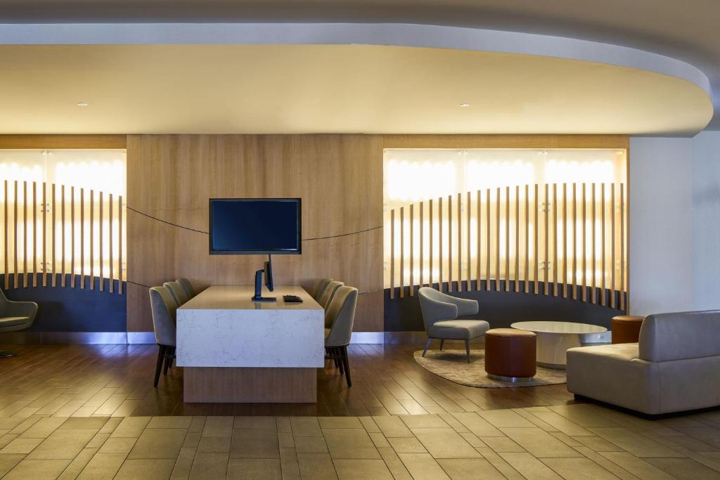 Washington Dulles Airport Marriott photo 3